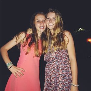 Meet your Posher, Caitlin